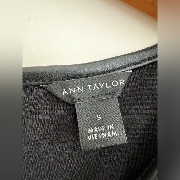 Ann Taylor Business Casual Dress with 3/4 length sleeves - Picture 8 of 9